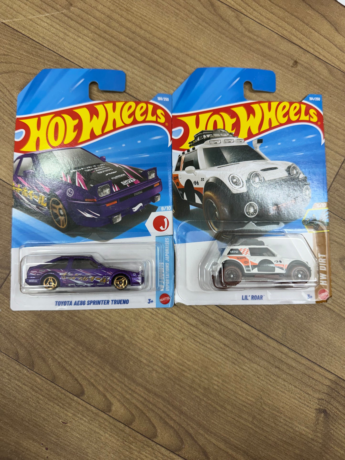 SINGLE HOTWHEELS CAR- TOYOTA AE86 SPRINTER TRUENO AND LIL ROAR