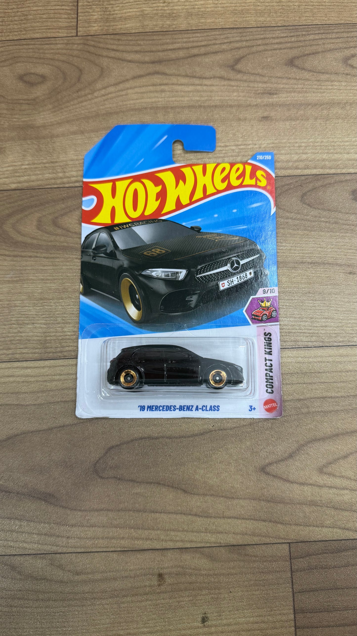 19 MERCEDES BENZ A CLASS- SINGLE HOTWHEELS