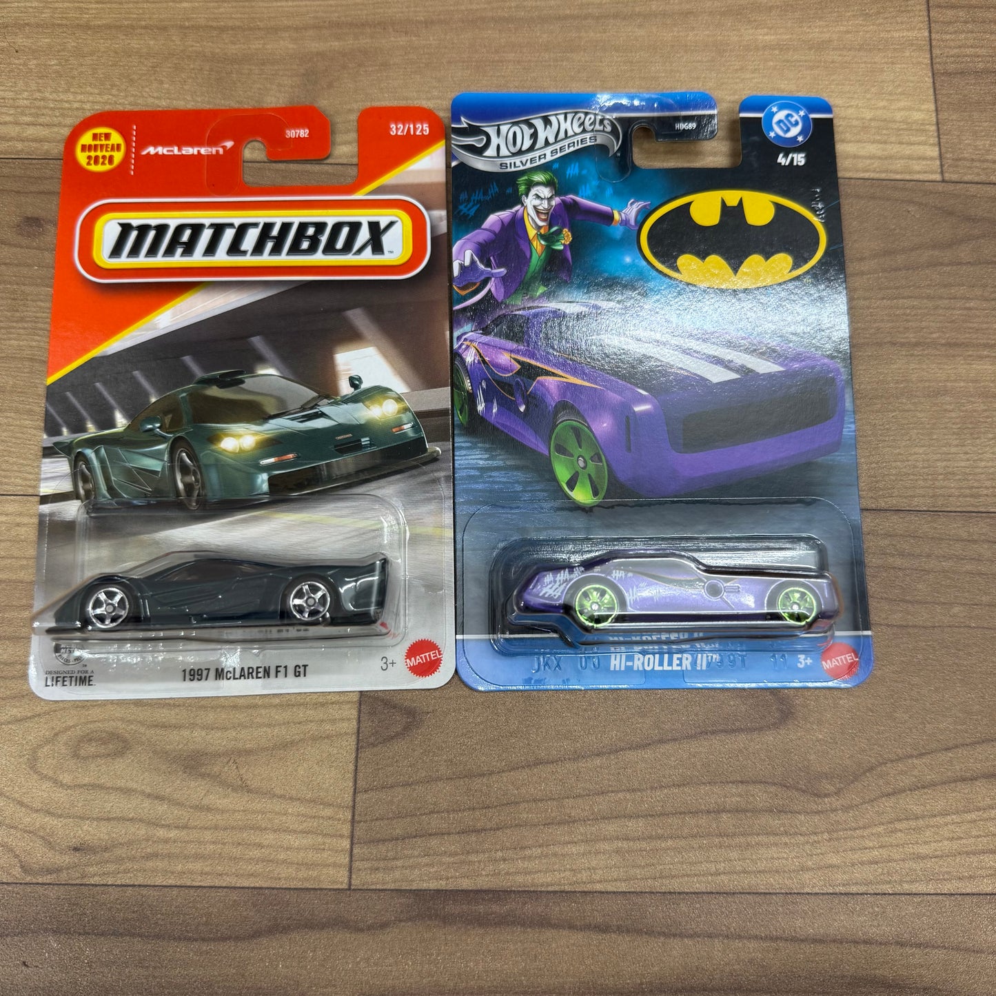 30782 (MATCHBOX CARS) -1997 McLAREN F1 GT AND BATMAN HI- ROLLER II