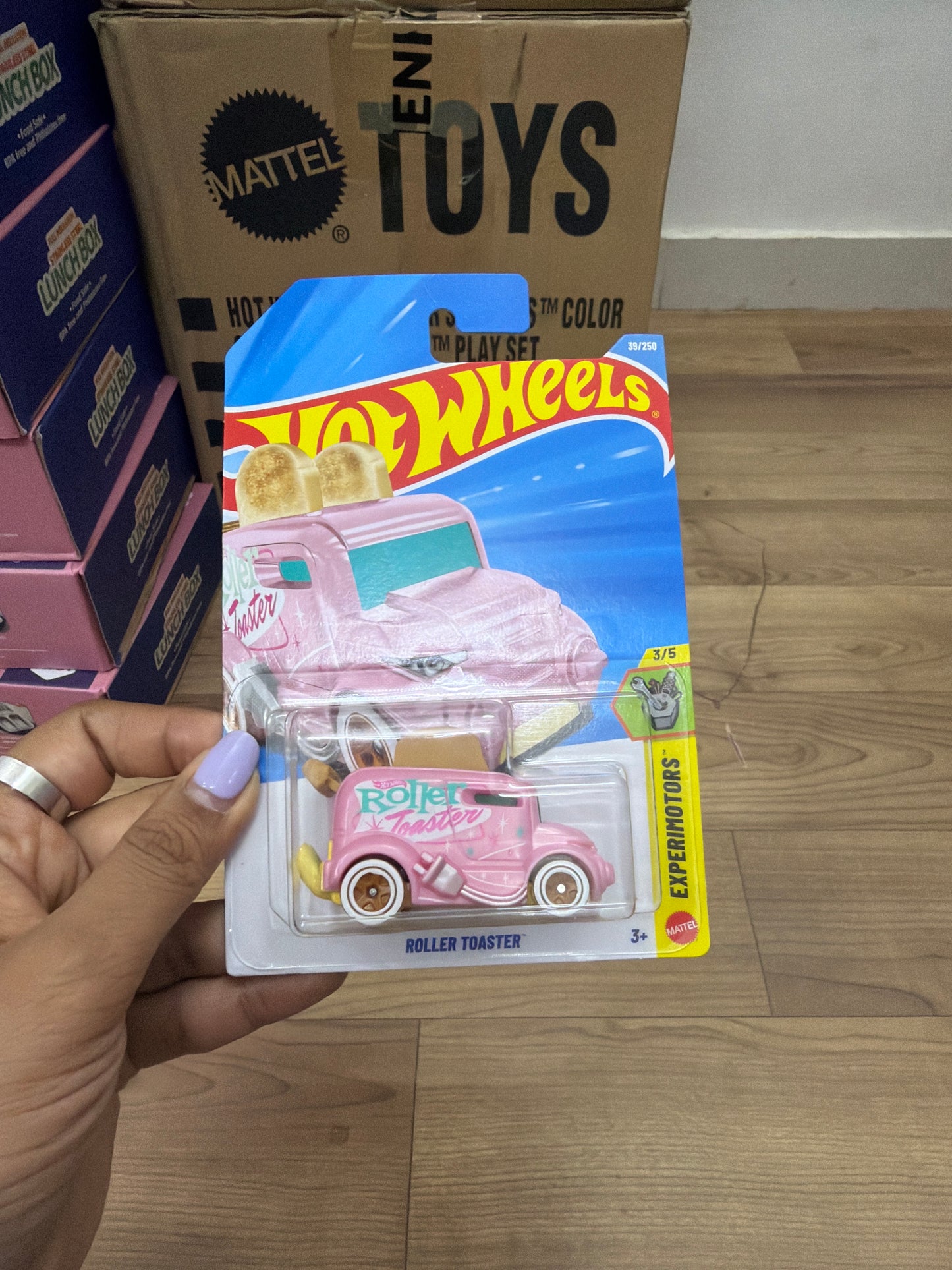SINGLE HOT WHEELS CAR ROLLER TOASTER