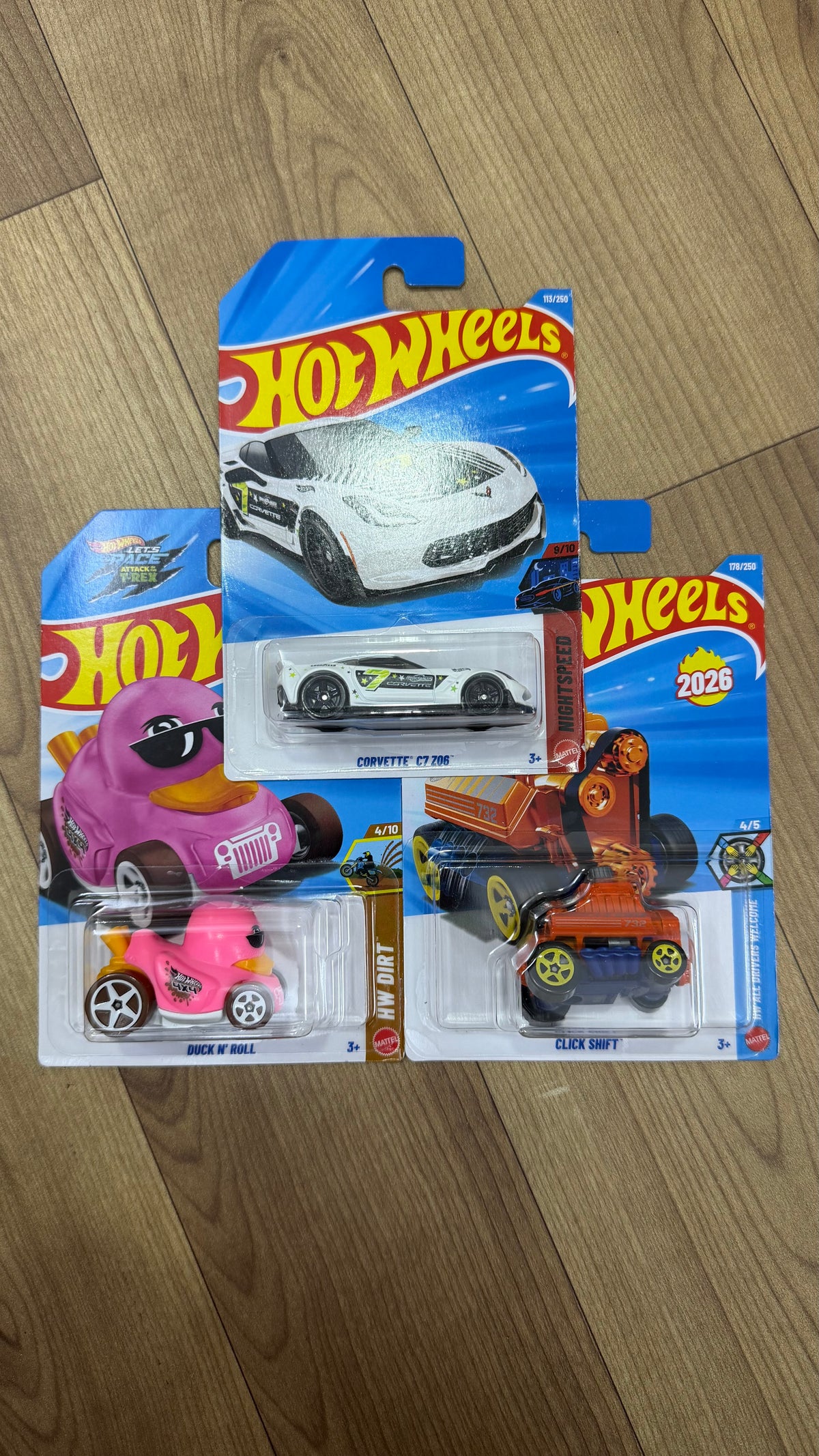 CORVETTE C7 ZO6 AND CLICK SHIFT AND DUCK N ROLL- SINGLE HOTWHEELS CAR