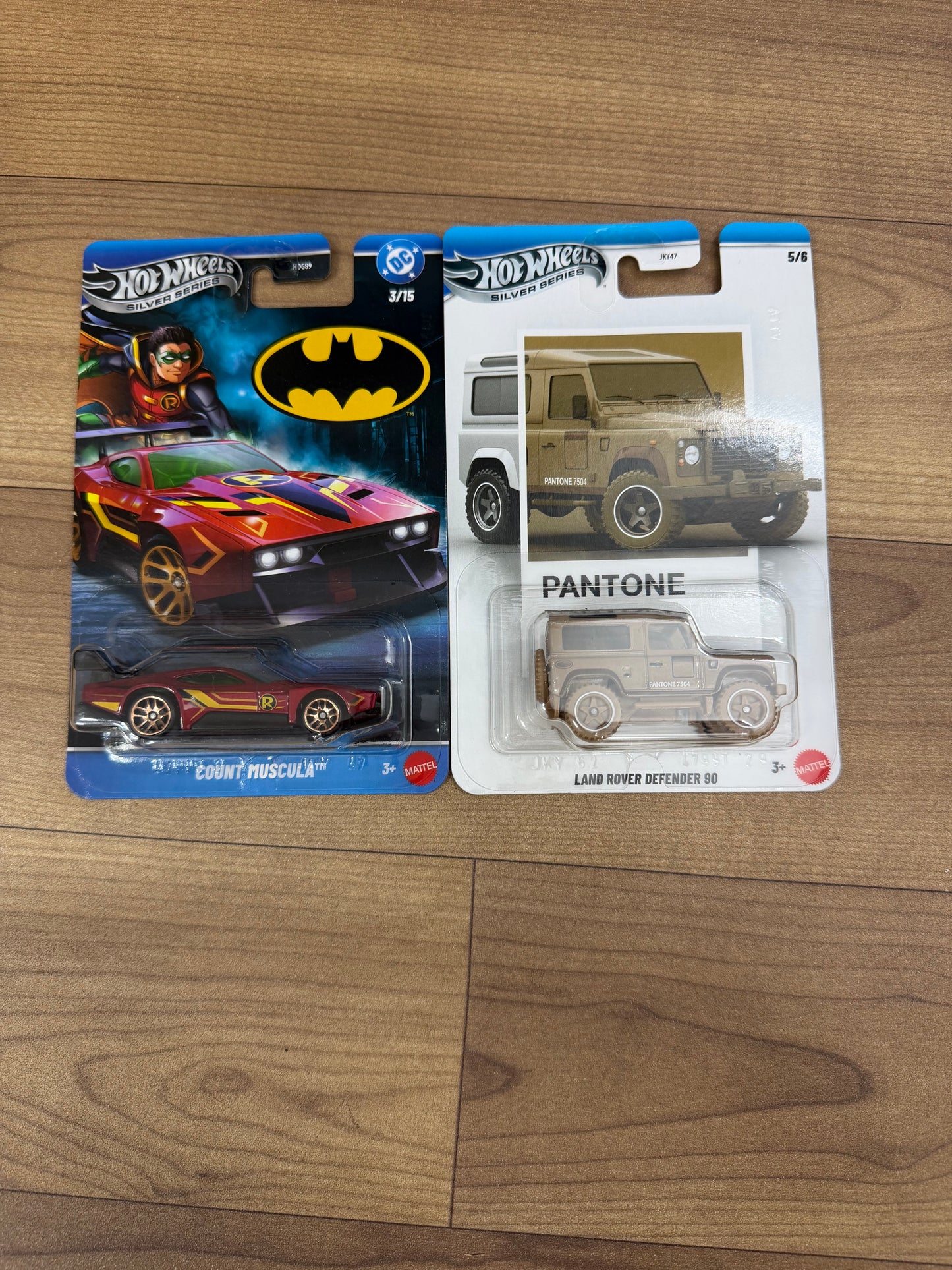 NEW JKY47 (HW PANTONE AST)- Hot Wheels 2026 Pantone Collection Silver Celebration Series 1:64 Scale