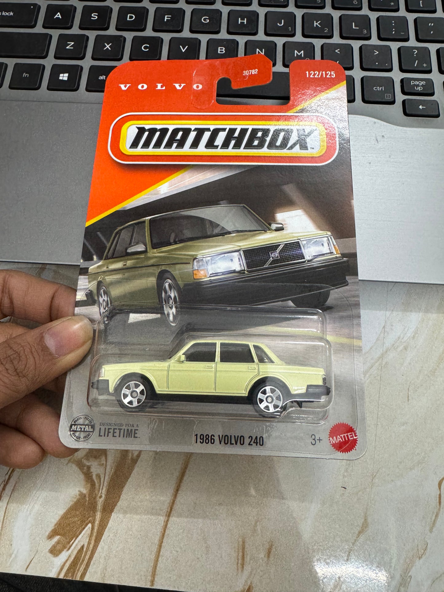 MATCHBOX 1986 VOLVO 240
