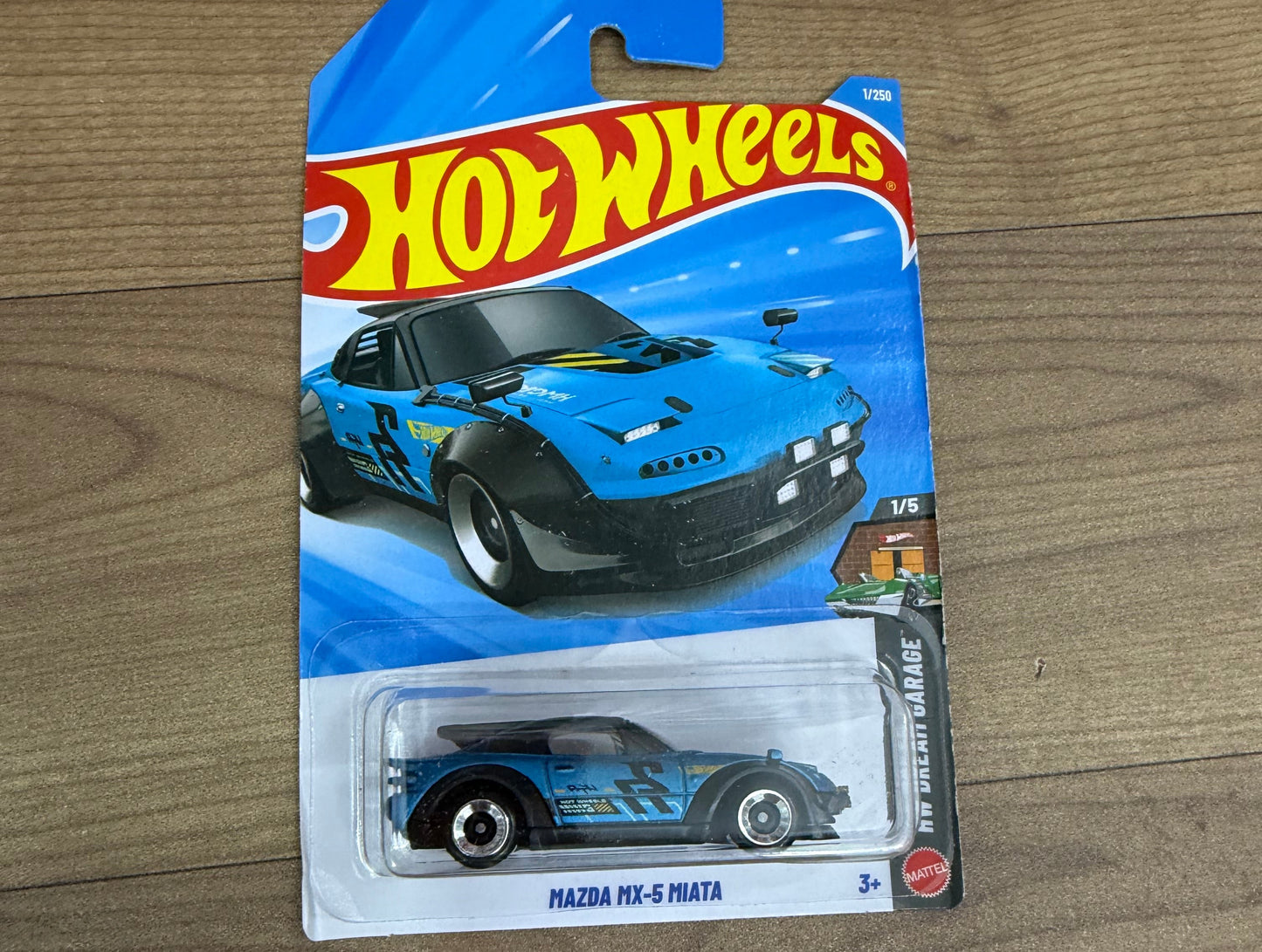 SINGLE HOTWHEELS CAR- MAZDA MX-5 MIATA