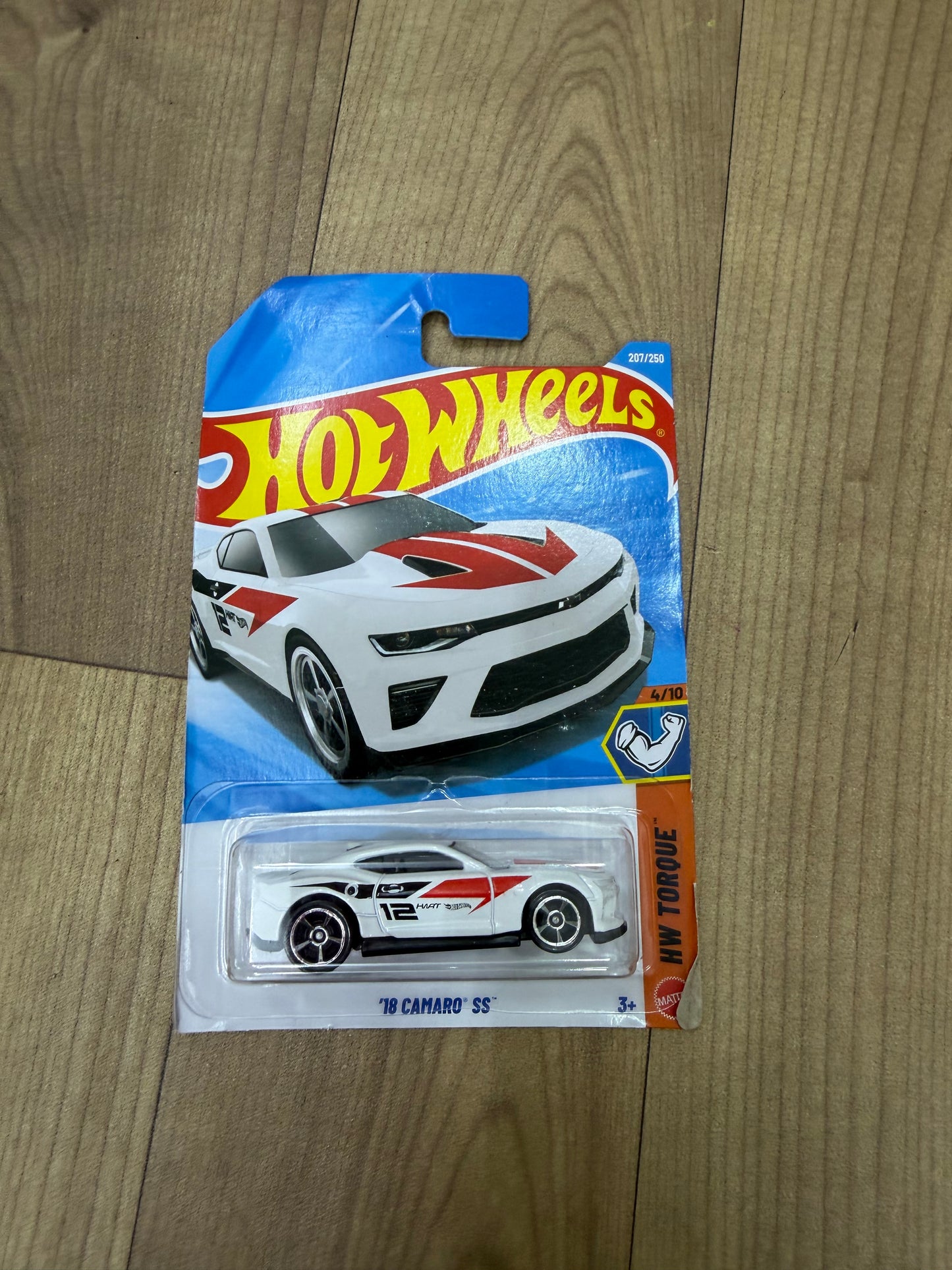 SINGLE HOTWHEELS CAR- 18 CAMARO SS