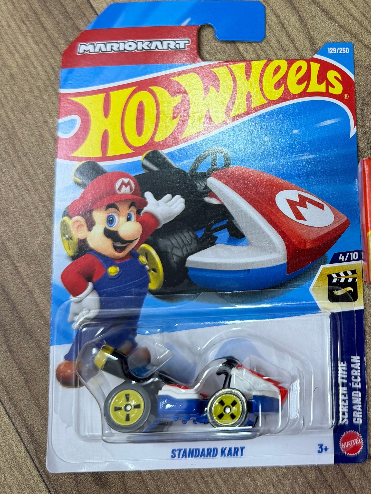 SINGLE HOT WHEELS CAR STANDARD MARIO KART