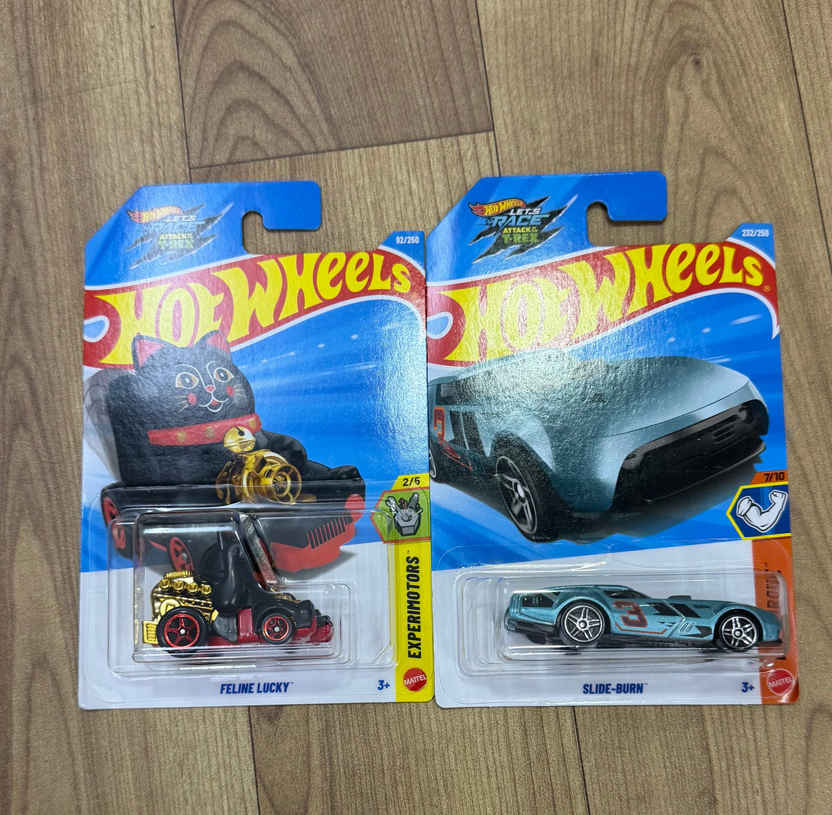 FELINE LUCKY AND SLIDE BURN- SINGLE HOTWHEELS