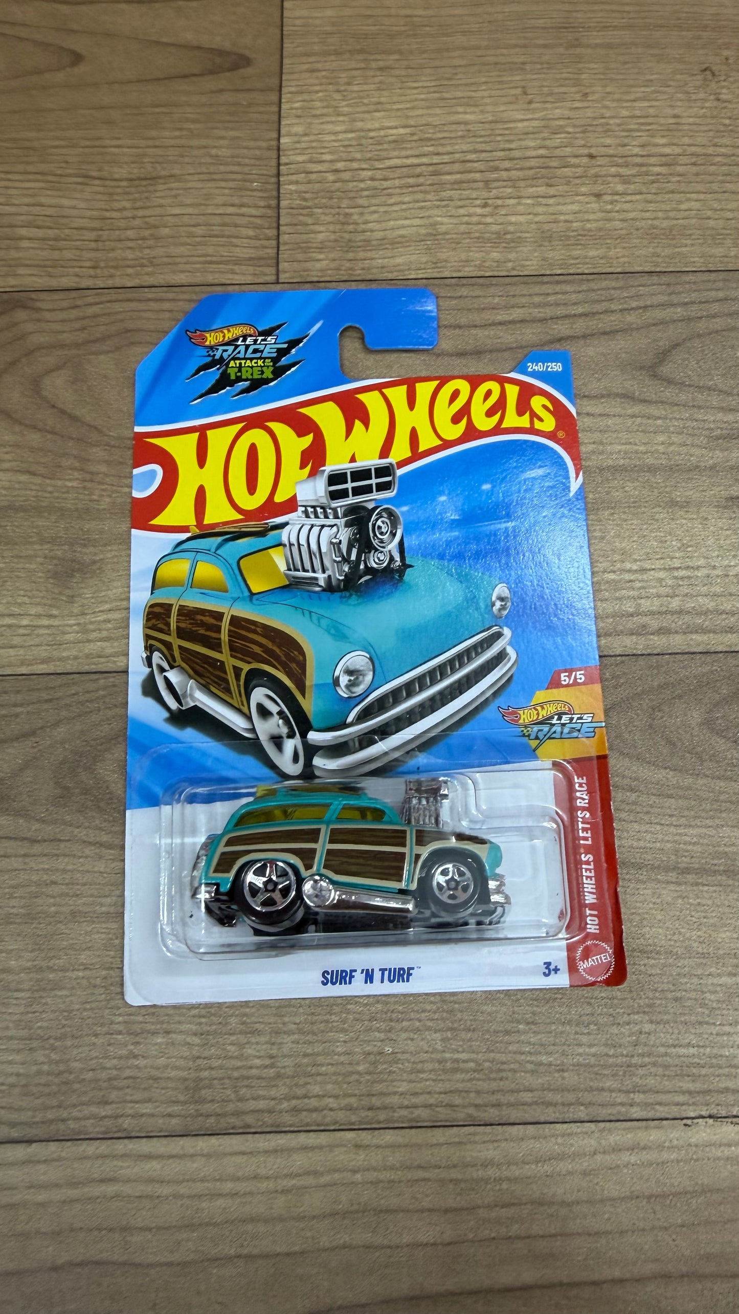 SURF N TURF- SINGLE HOTWHEELS