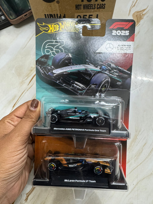 Hot Wheels 1:64 Scale Premium Race Team-HRV-11 (FORMULA 1 AST)