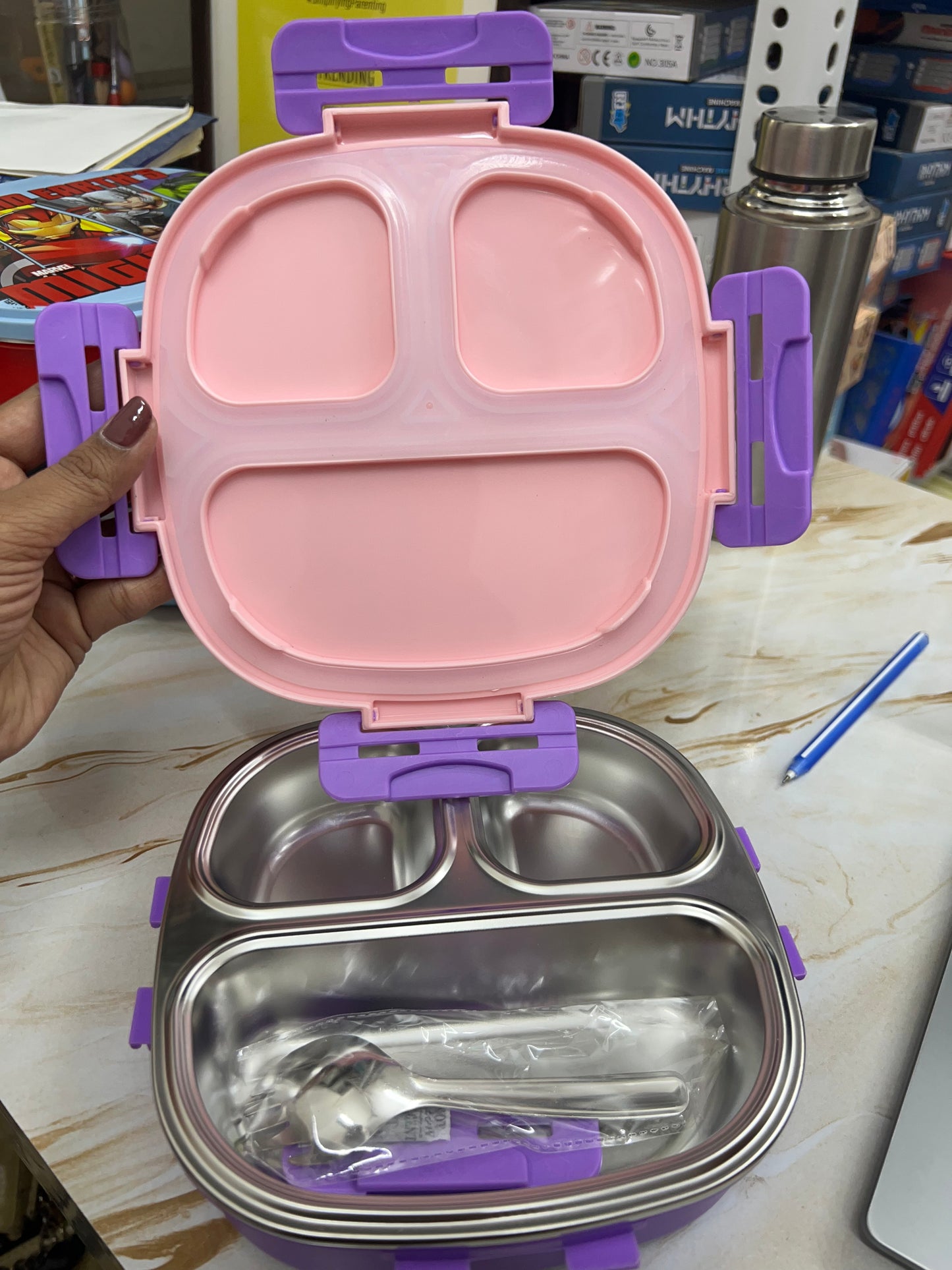 Ski Baker JUMBO 3 Grid Leak Proof/ Spill Proof steel lunch boxes with Stainless Steel Inner and Steel Spoon 490 ml