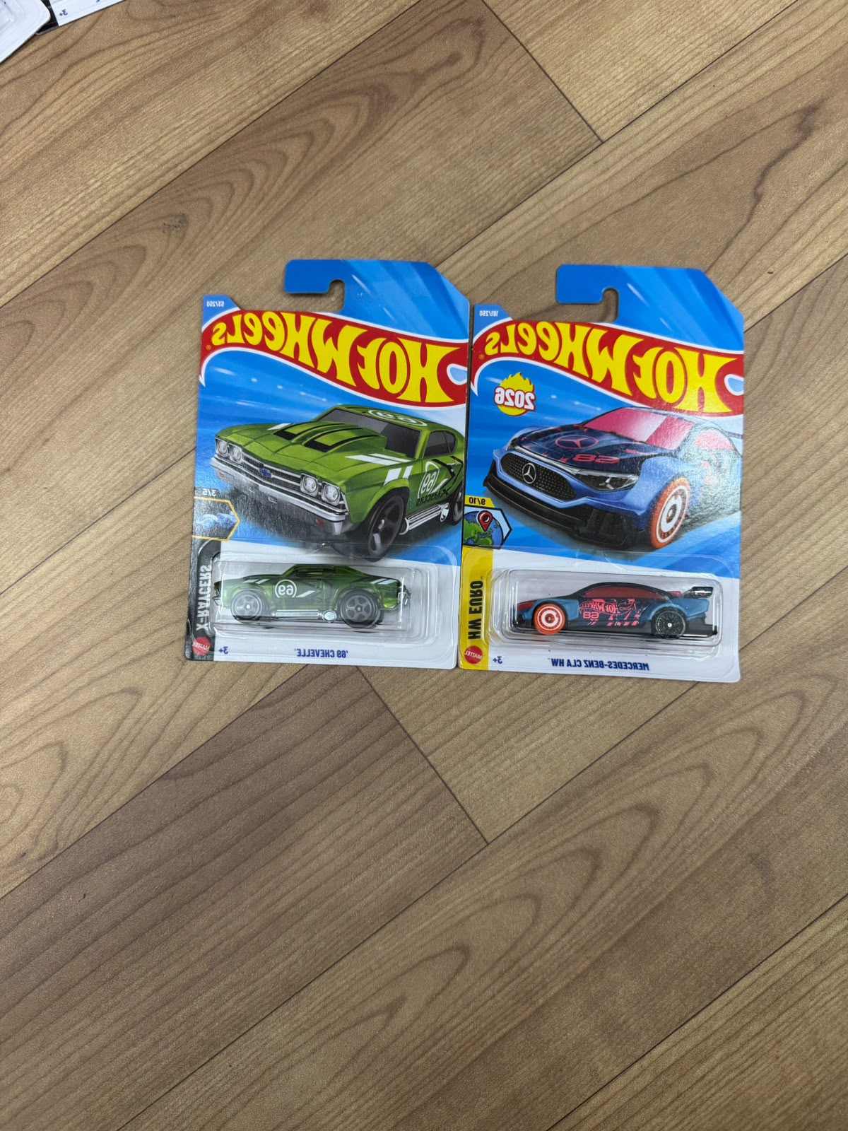 SINGLE HOT WHEELS CAR MERCEDES BENZ CLA HW AND 69 CHEVELLE