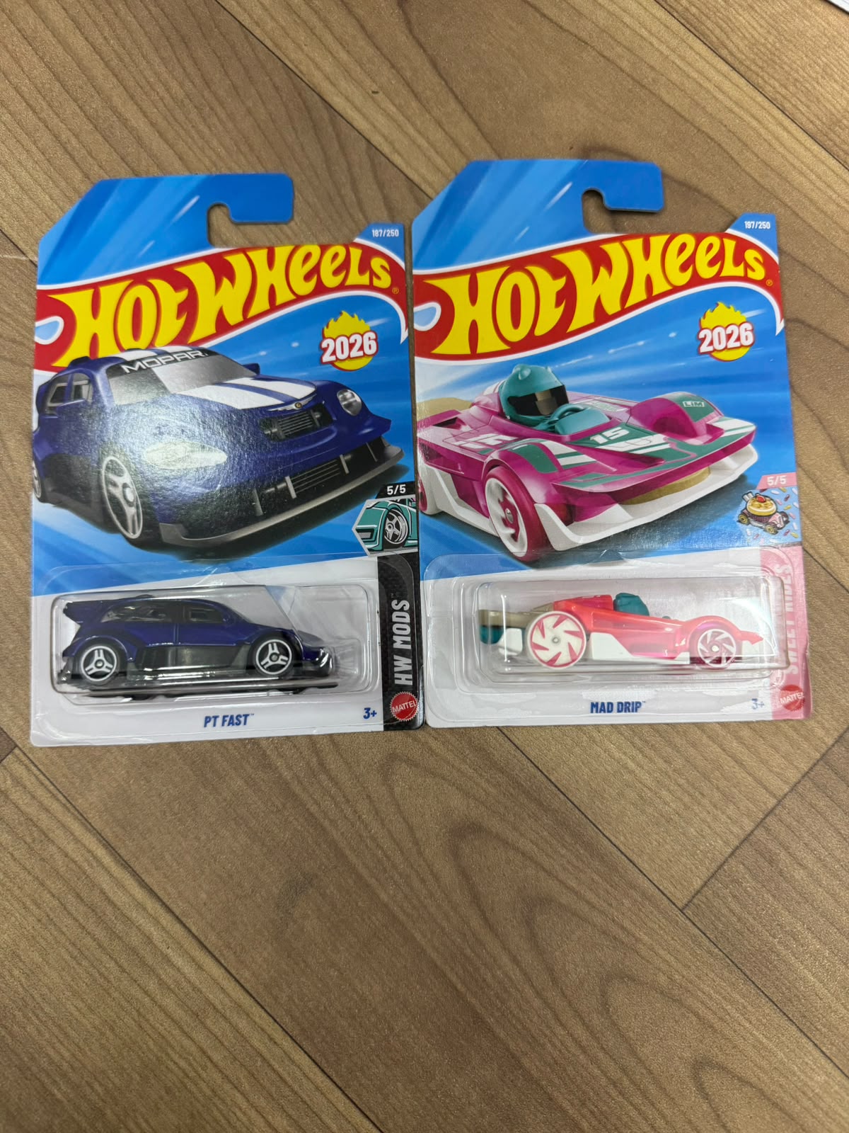 SINGLE HOT WHEELS CAR PT FAST AND MAD DRIP