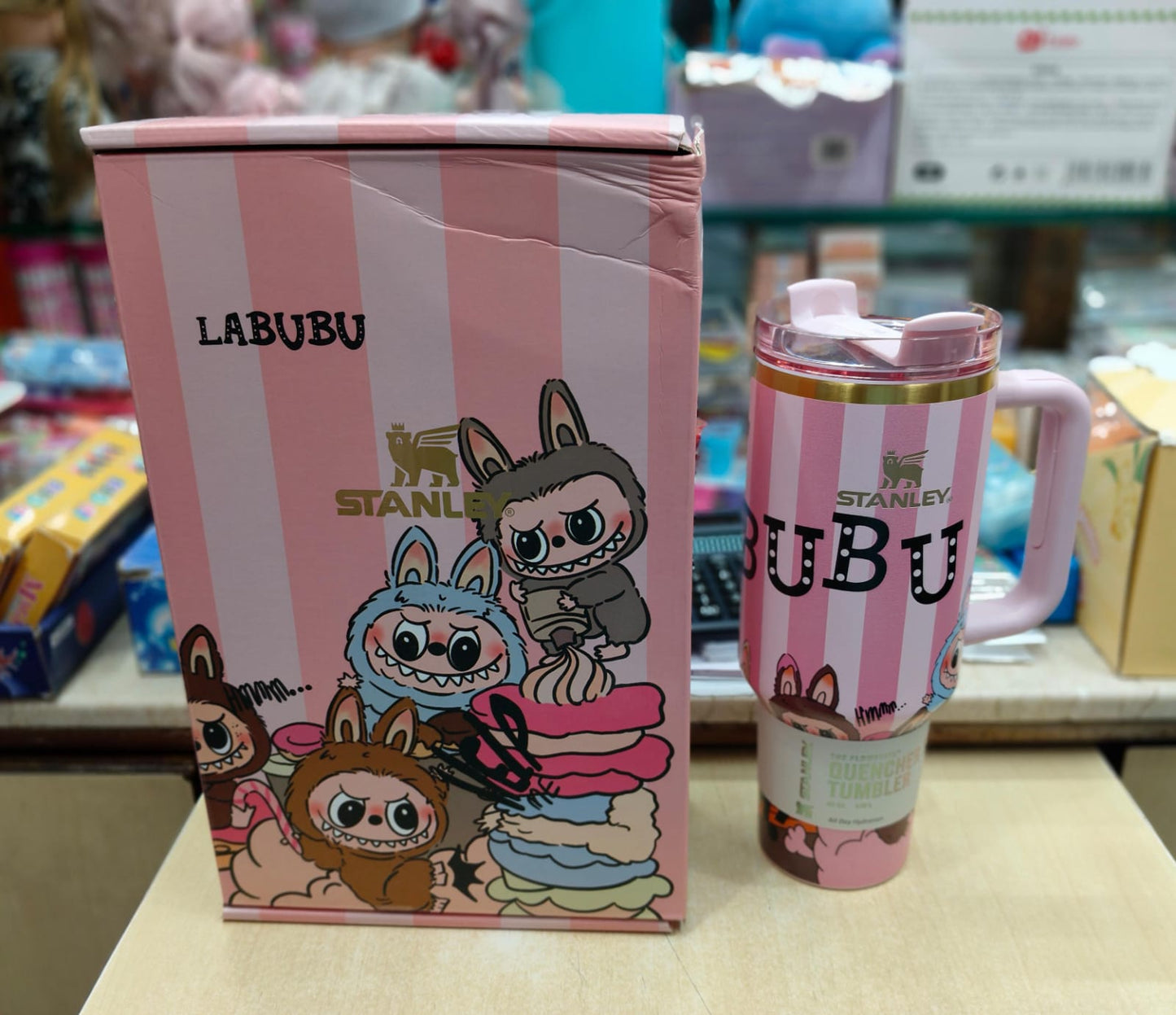 QUENCHER H2.0 TUMBLER | 40 OZ ( Kawaii Cabana Collectible LABUBU - LIMITED EDITION )