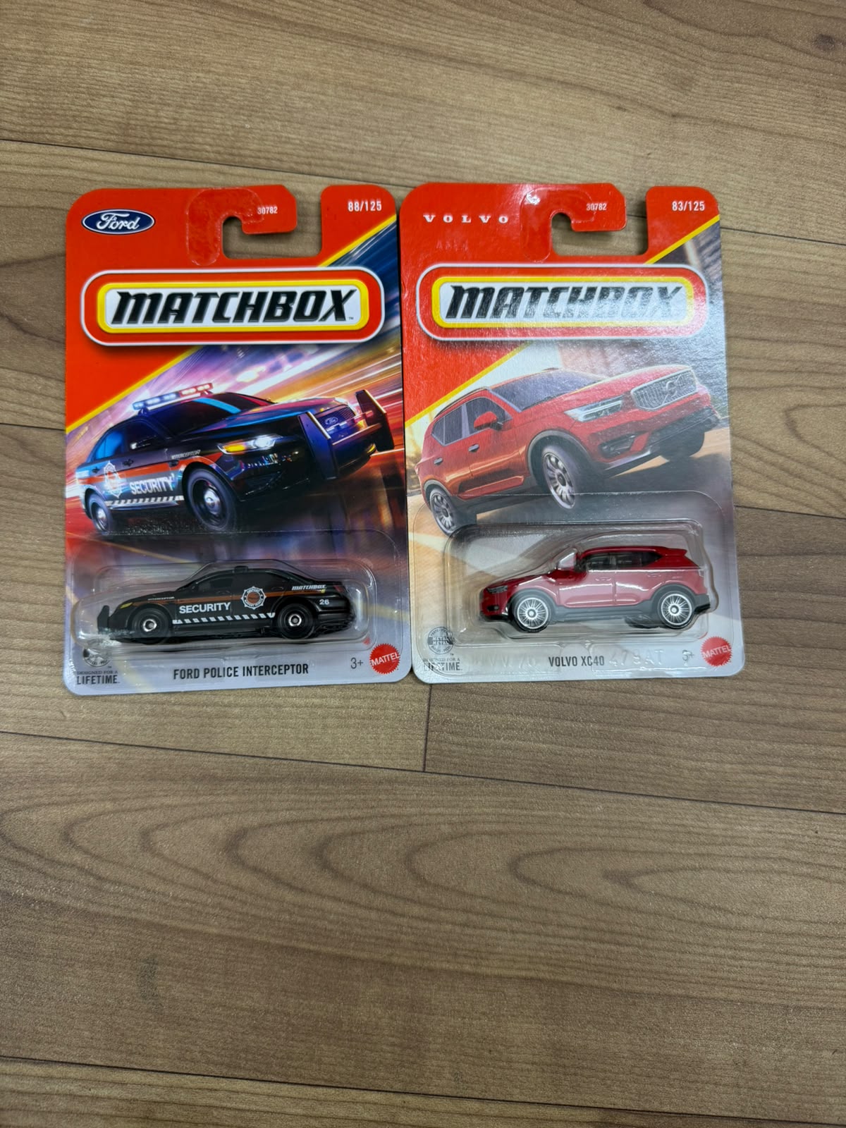 FORD POLICE INTERCEPTOR (MATCHBOX CAR- 30782) AND VOLVO XC40 (MATCHBOX CAR- 30782)