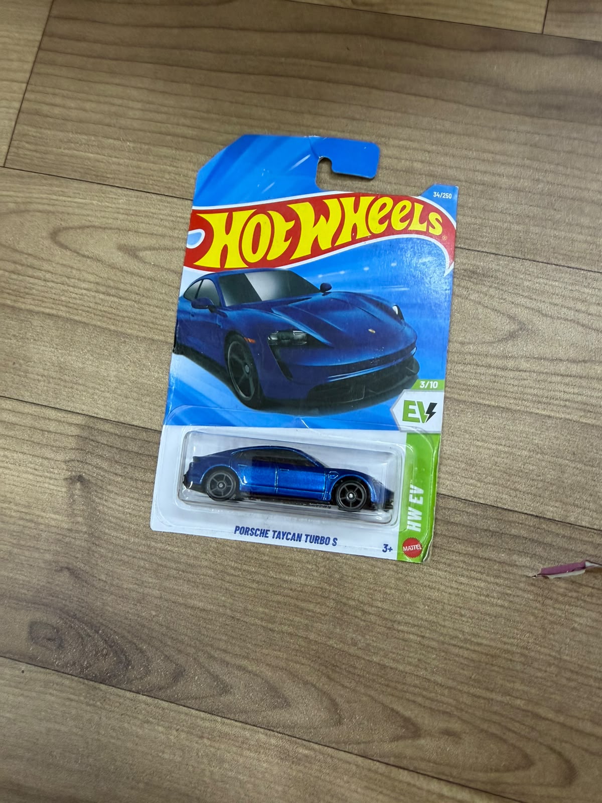 PORSCHE TAYCAN TURBO S - SINGLE HOTWHEELS