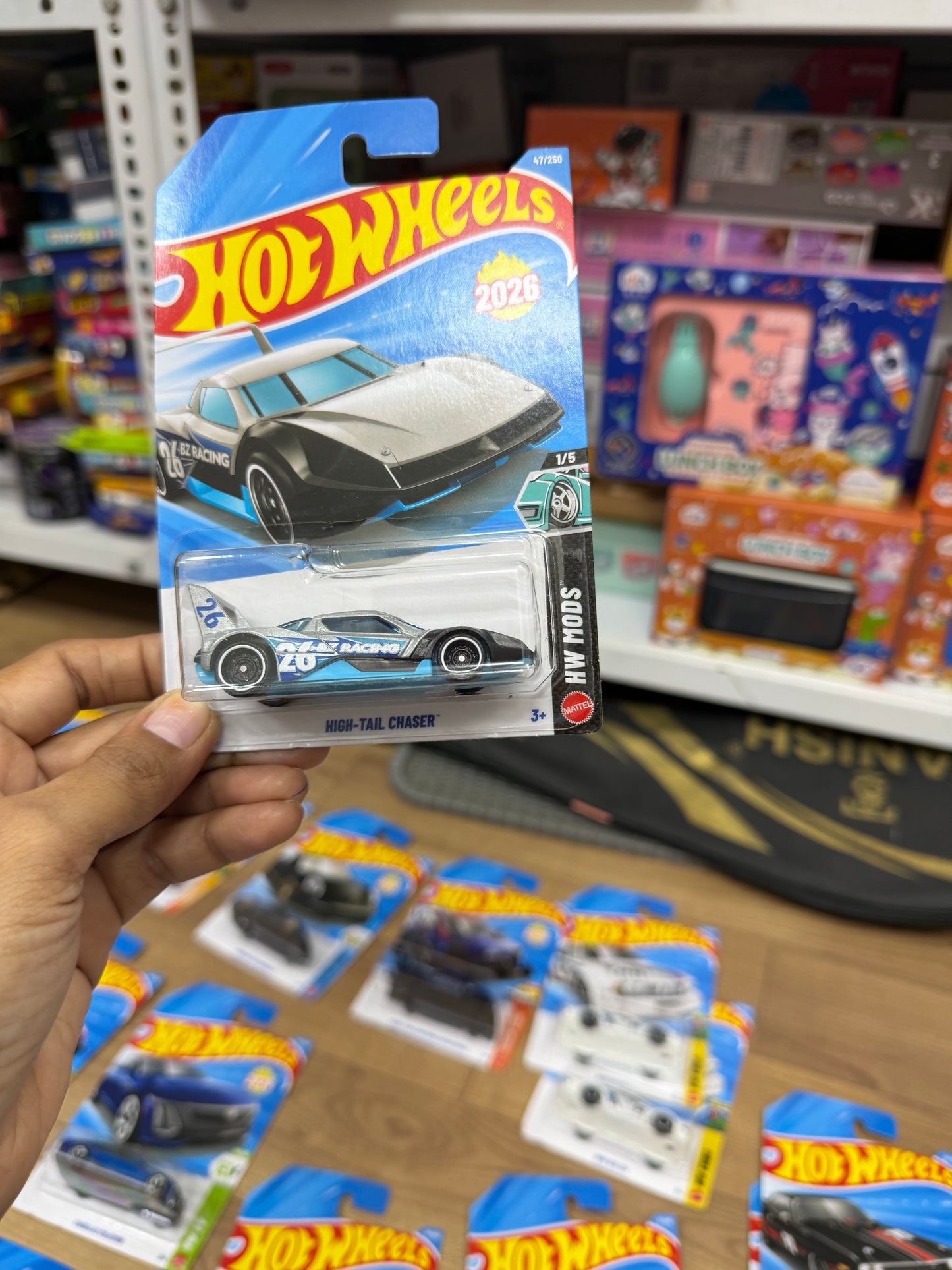 SINGLE HOT WHEELS CAR HIGH TAIL CHASER