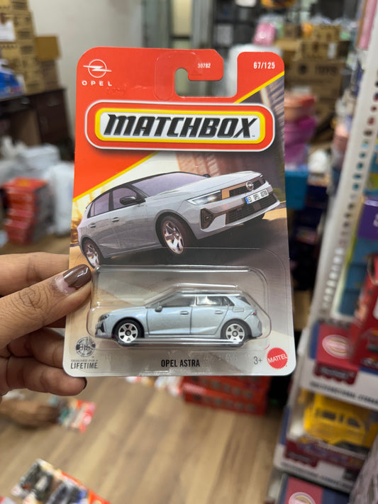 30782 (MATCHBOX CARS) -OPEL ASTRA