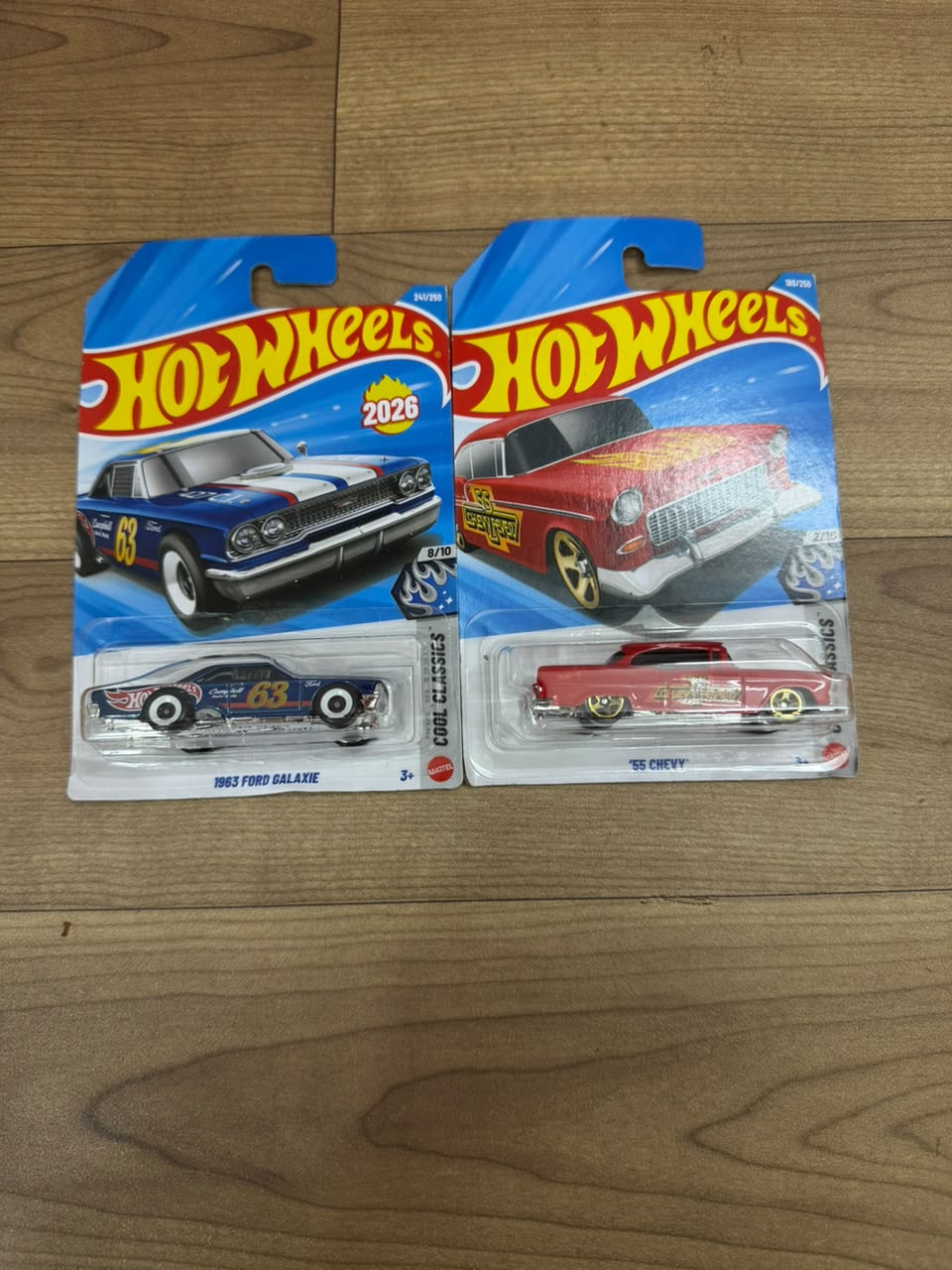 1963 FORD GALAXIE AND 55 CHEVY: SINGLE HOT WHEELS