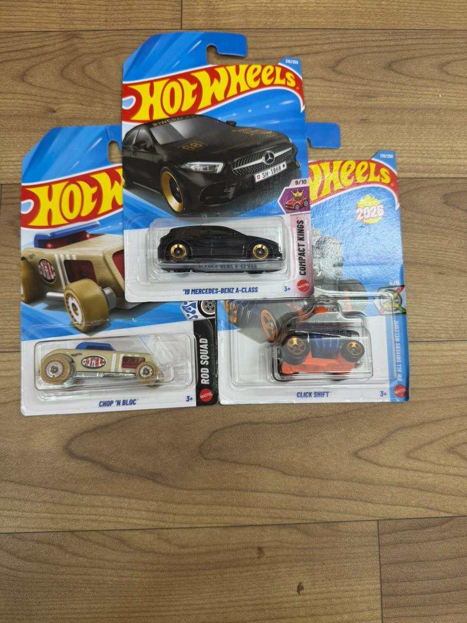 19 MERCEDES BENZ A CLASS AND CHOP N BLOC AND CLICK SHIFT: SINGLE HOT WHEELS