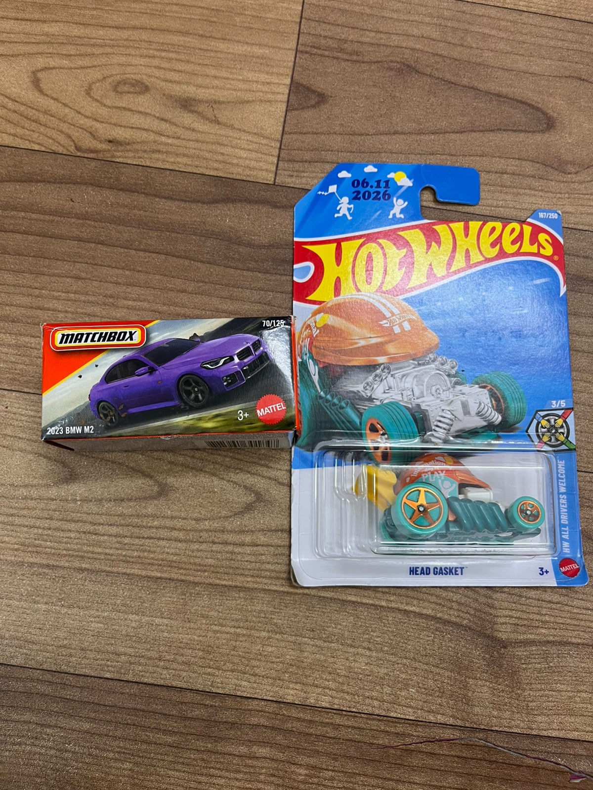 2023 BMW M2(MATCHBOX CAR) AND HEAD GASKET HOTWHEELS SINGLE CAR