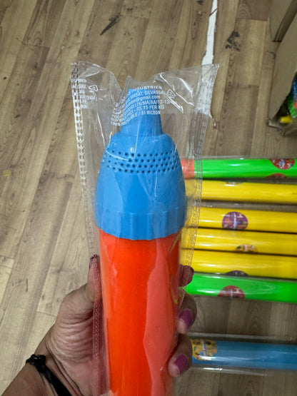 HOLI PICHKARI FIREWORK SPRINKLE TOY/ Holi Spray Pichkari (per pichkari)