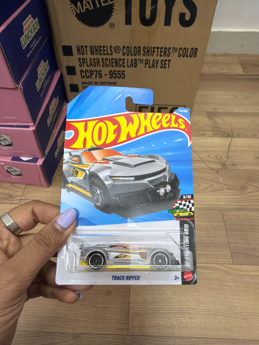 SINGLE HOT WHEELS CAR TRACK RIPPER