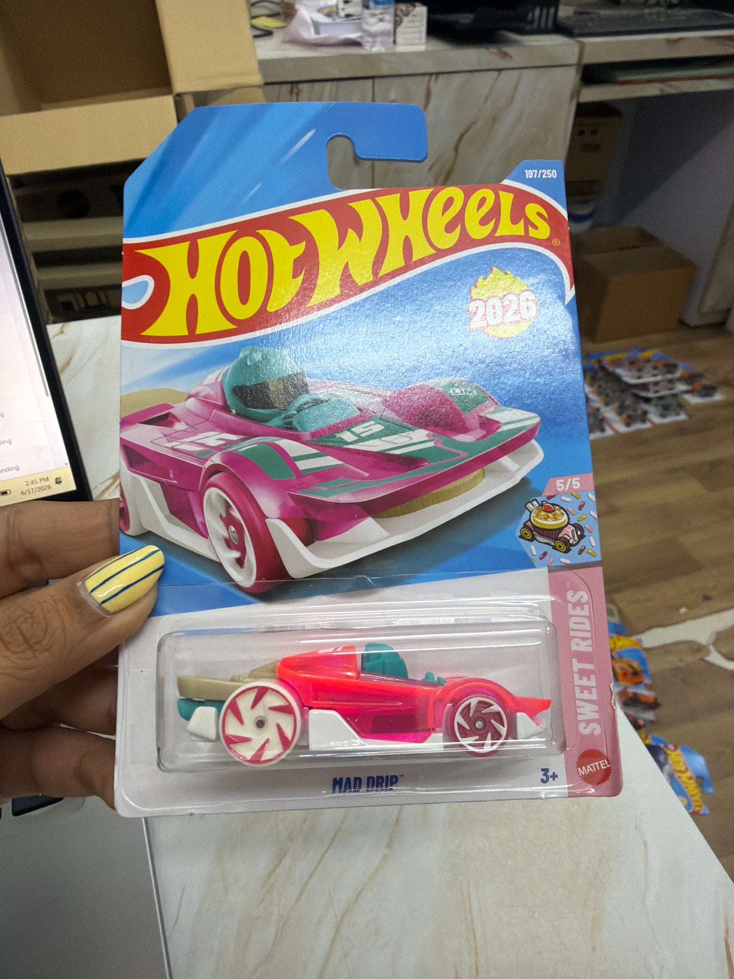 SINGLE HOT WHEELS CAR MAD DRIP