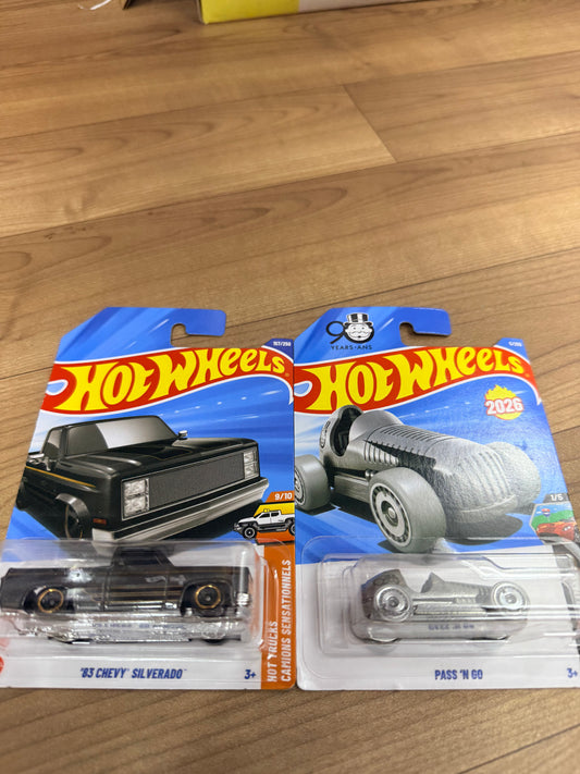 SINGLE HOT WHEELS CAR 83 CHEVY SILVERADO AND PASS N GO