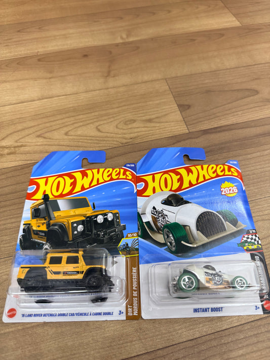 SINGLE HOT WHEELS CAR 15 LANDROVER DEFENDER DOUBLE CAB AND INSTANT BOOST
