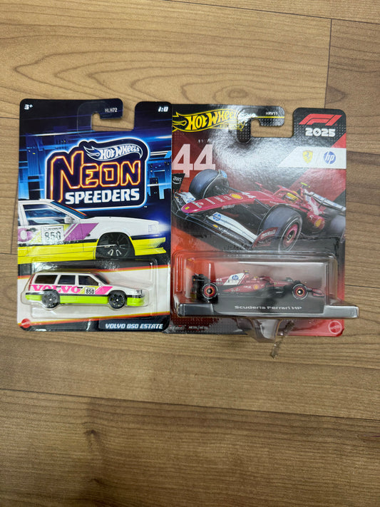 NEW MODELS- Hot Wheels 1:64 Scale Premium Race Team-HRV-11 (FORMULA 1 AST)