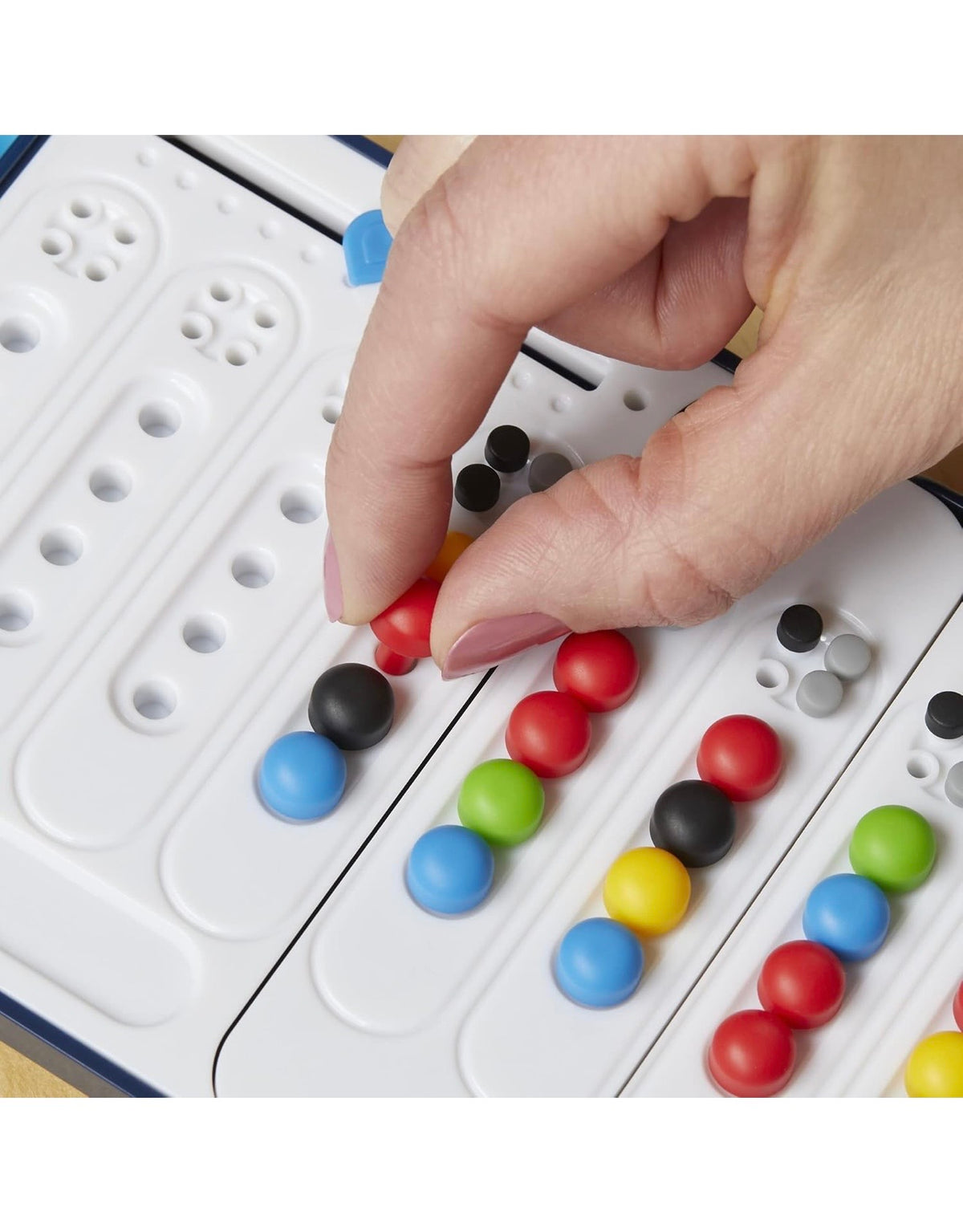 Hasbro Gaming Mastermind The Classic Code Cracking Game