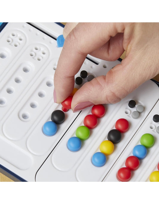 Hasbro Gaming Mastermind The Classic Code Cracking Game