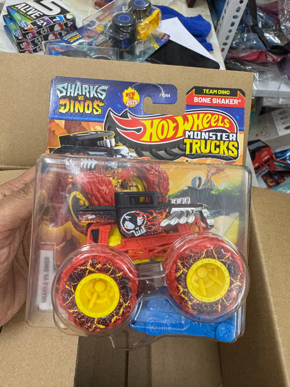 Hot Wheels Monster Trucks, 1:64 Scale Die-Cast Toy