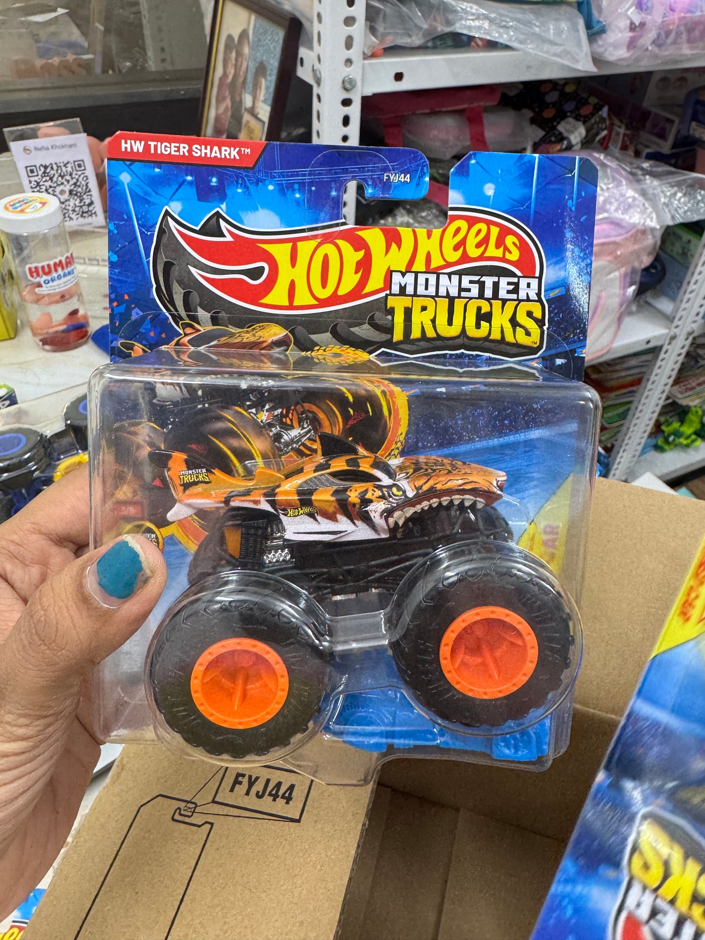 Hot Wheels Monster Trucks, 1:64 Scale Die-Cast Toy