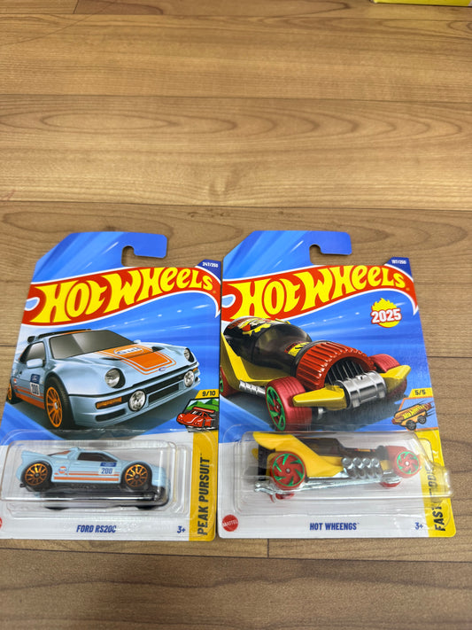 SINGLE HOT WHEELS CAR FORD RS 200 AND HOT WHEENGS