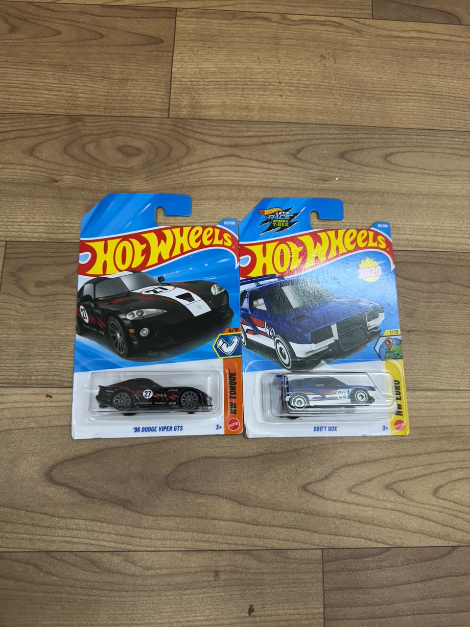96 DODGE VIPER GTS AND DRIFT BOX: SINGLE HOT WHEELS