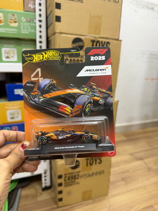 NEW MODELS- Hot Wheels 1:64 Scale Premium Race Team-HRV-11 (FORMULA 1 AST)
