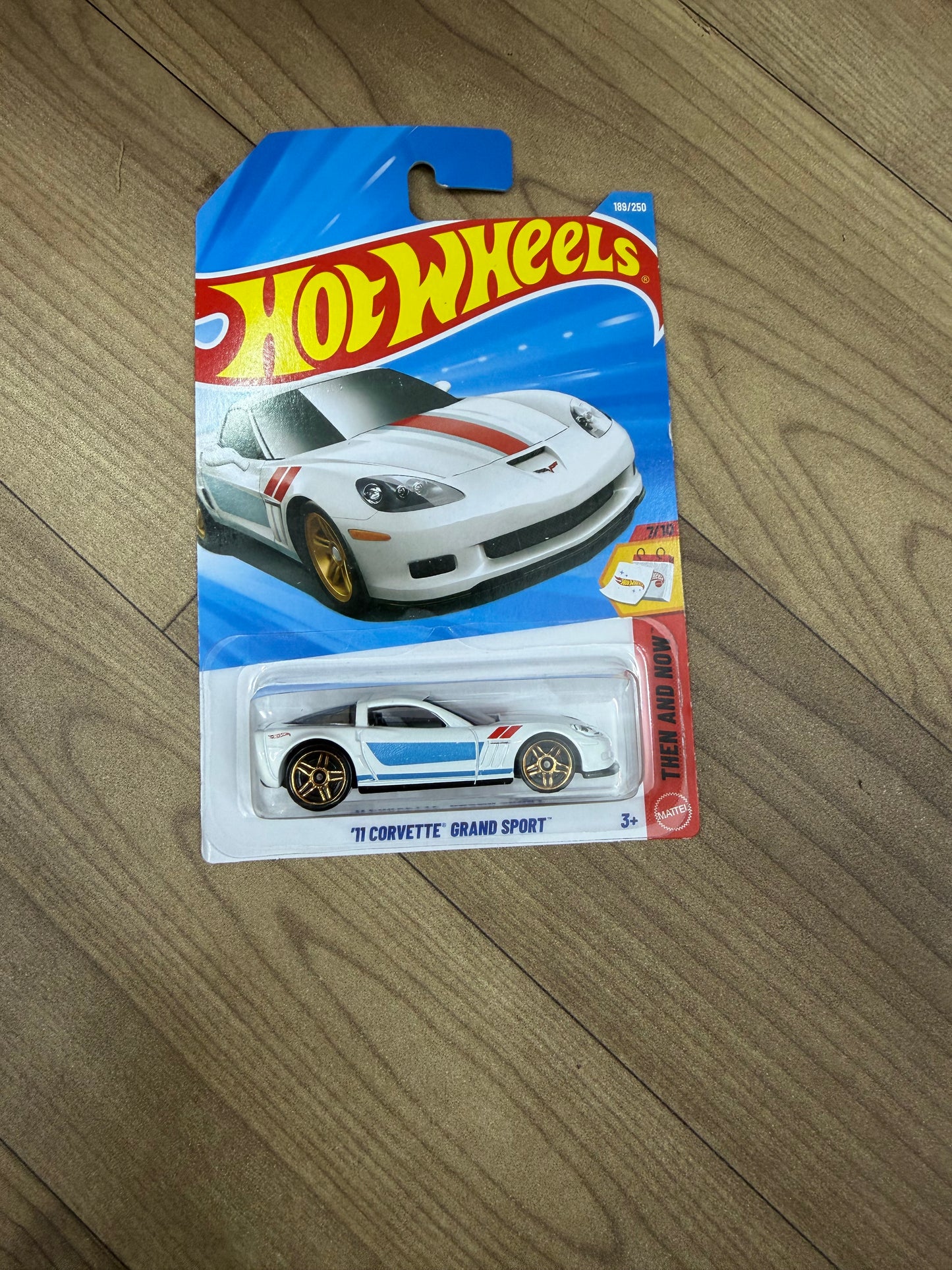 SINGLE HOT WHEELS CAR 11 CORVETTE GRAND SPORT