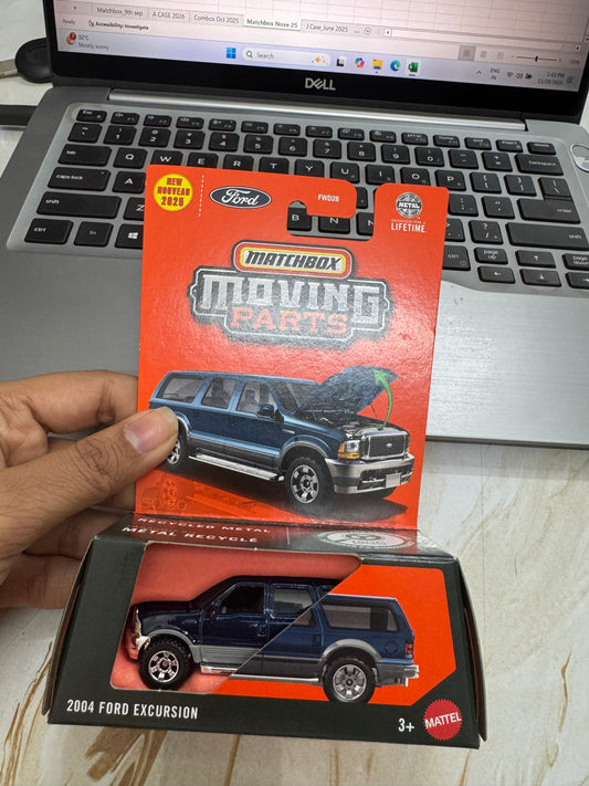 MATCHBOX MOVING PARTS- MOVING PARTS- 2004 FORD EXCURSION