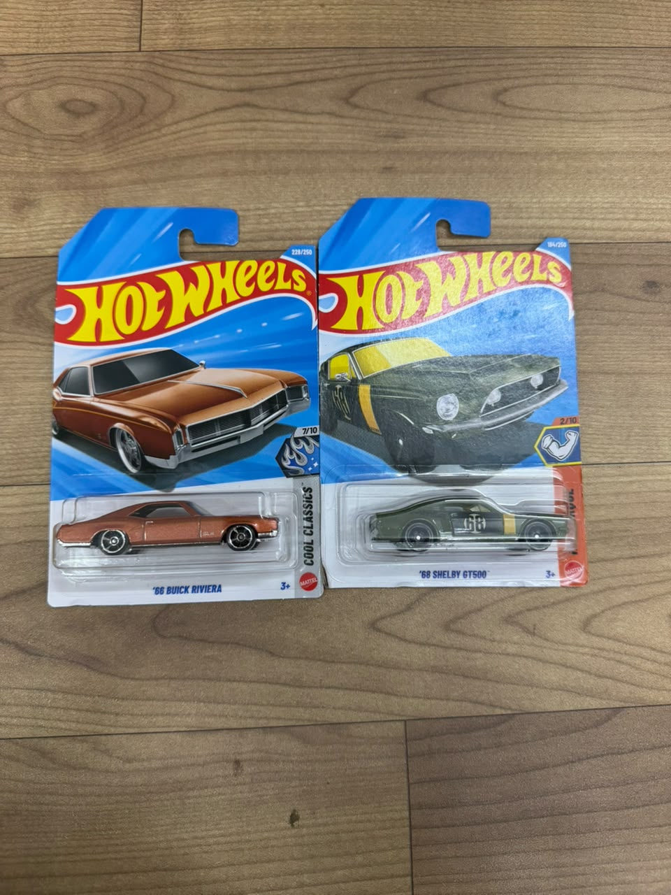 66 BUICK RIVERIA AND 68 SHELBY GT500 : SINGLE HOT WHEELS CARS