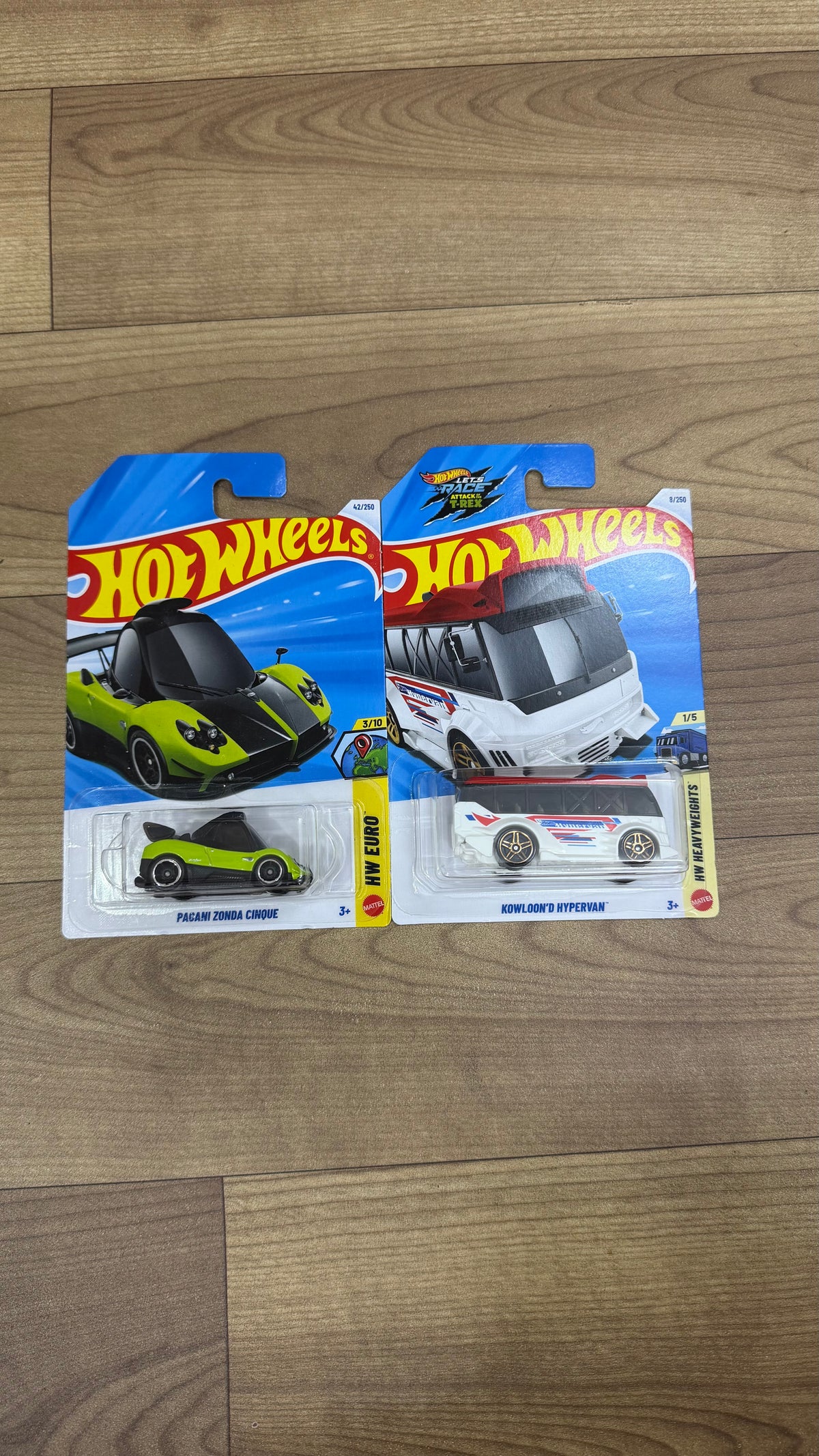PAGANI ZONDA - A CASE OF 2027 SINGLE HOTWHEELS CAR AND KOWLOOND HYPERVAN- A CASE OF 2027 SINGLE HOTWHEELS CAR